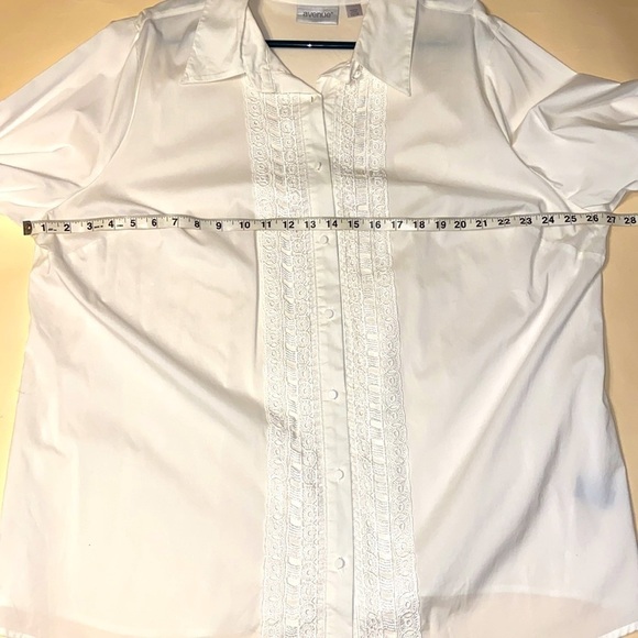 Avenue white long sleeve button front blouse lace accent plus size 26/28 - Picture 12 of 14